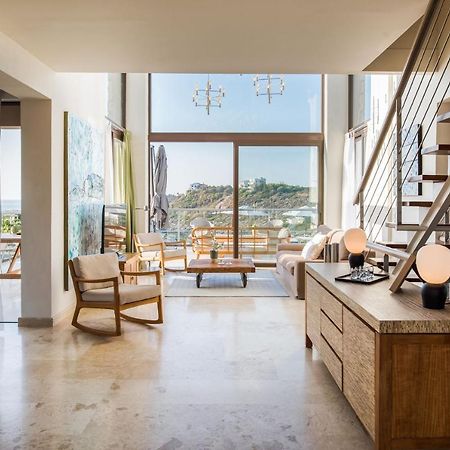 Magnifique Villa Avec Piscine Au Bord De Mer Chorafakia Exteriér fotografie