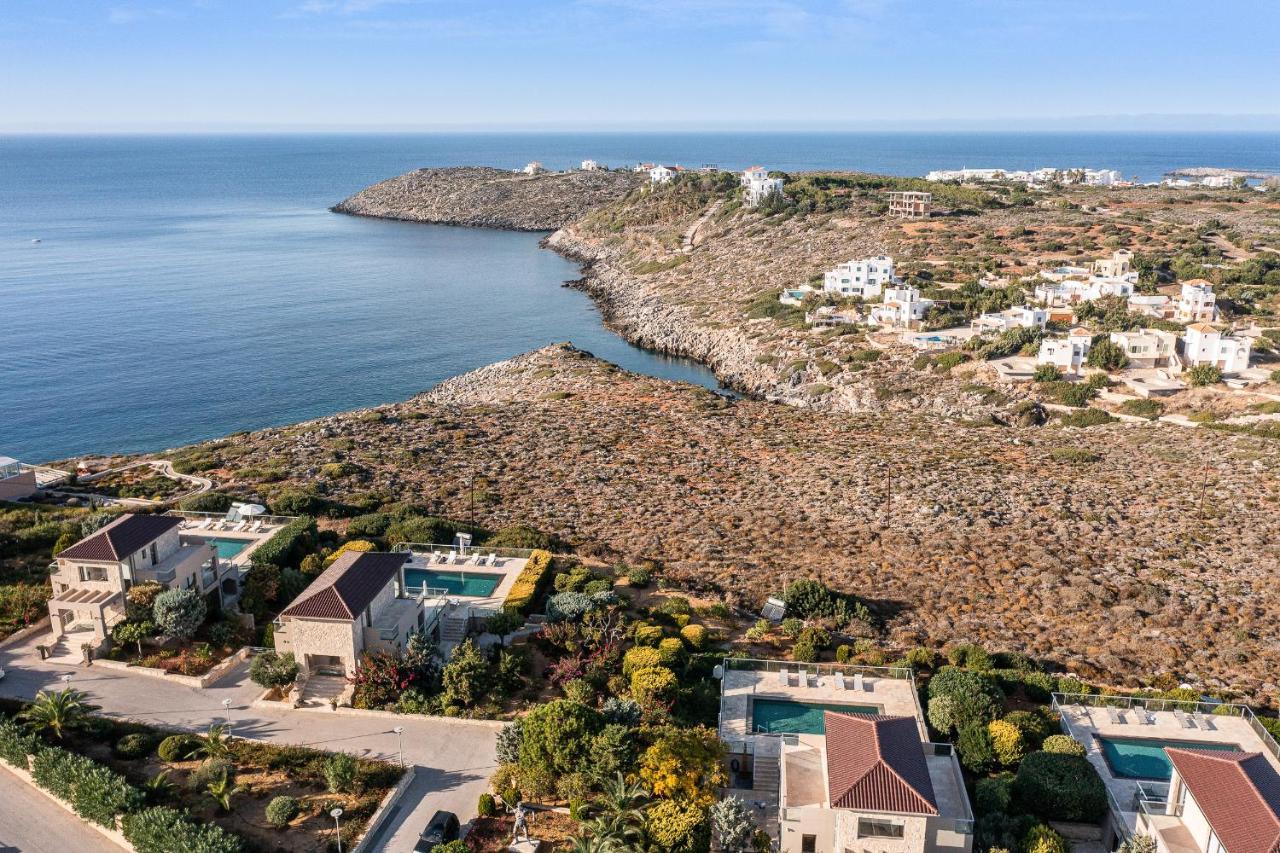 Magnifique Villa Avec Piscine Au Bord De Mer Chorafakia Exteriér fotografie
