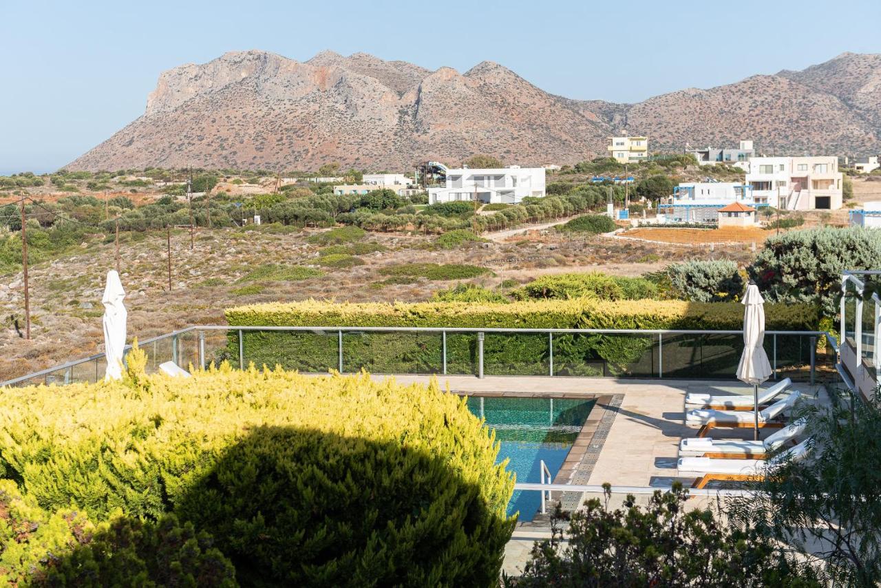 Magnifique Villa Avec Piscine Au Bord De Mer Chorafakia Exteriér fotografie