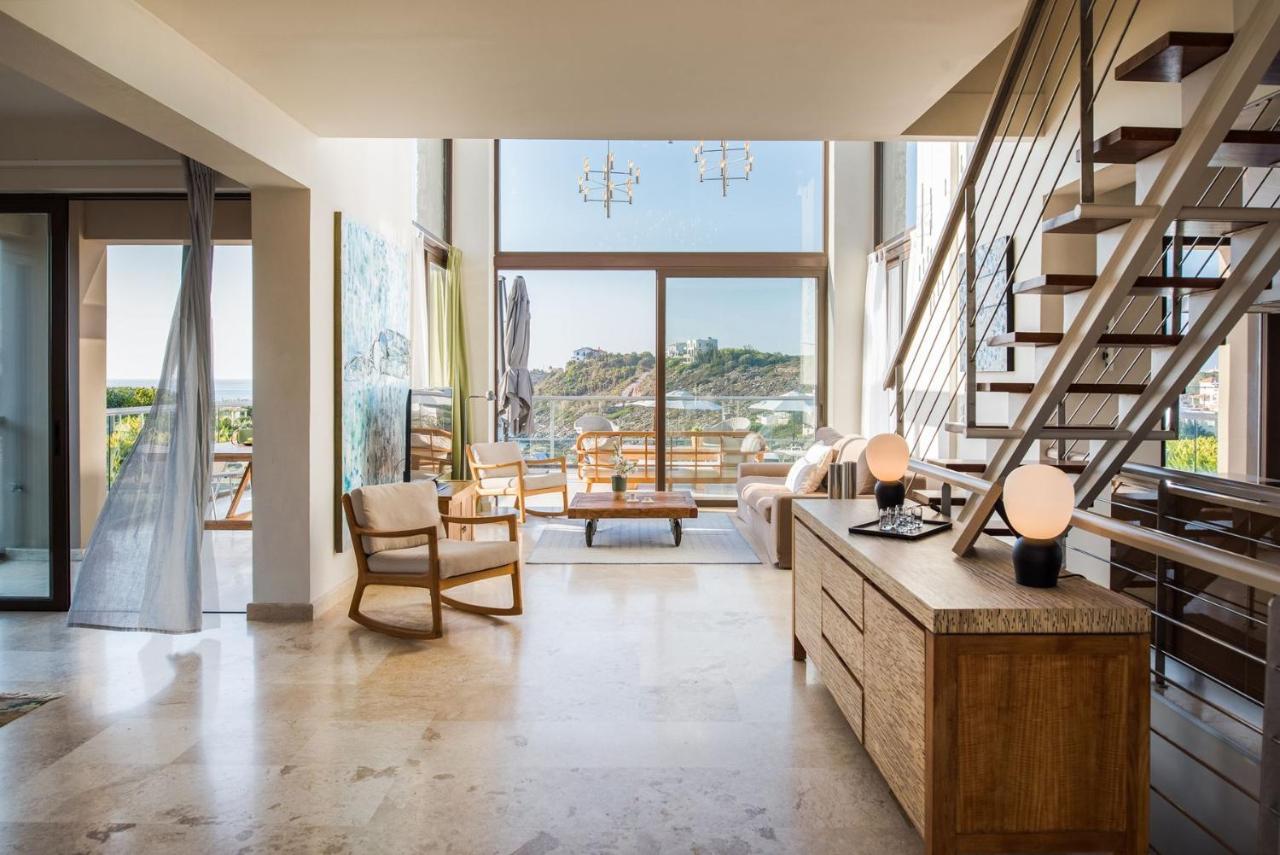 Magnifique Villa Avec Piscine Au Bord De Mer Chorafakia Exteriér fotografie